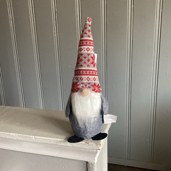 NWT-14” Gray Christmas Holiday Gnome Decorstion w/ Red, White & Gray Sweater Hat - Picture 13 of 17